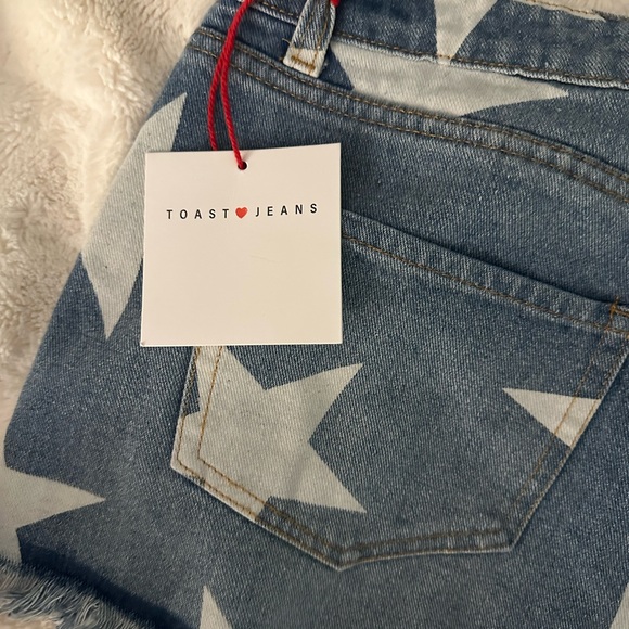 Toast Jeans Denim Shorts - Picture 3 of 4